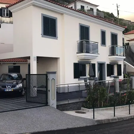 Ammy's House * Камара-де-Лобуш