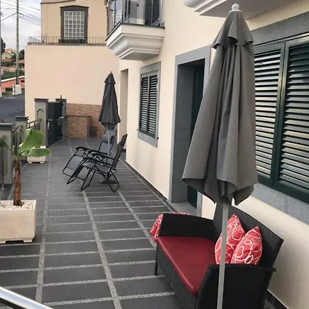 Pansiyon Ammy's House Câmara de Lobos