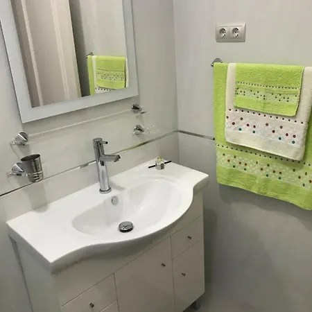 Ammy's House Камара-де-Лобуш